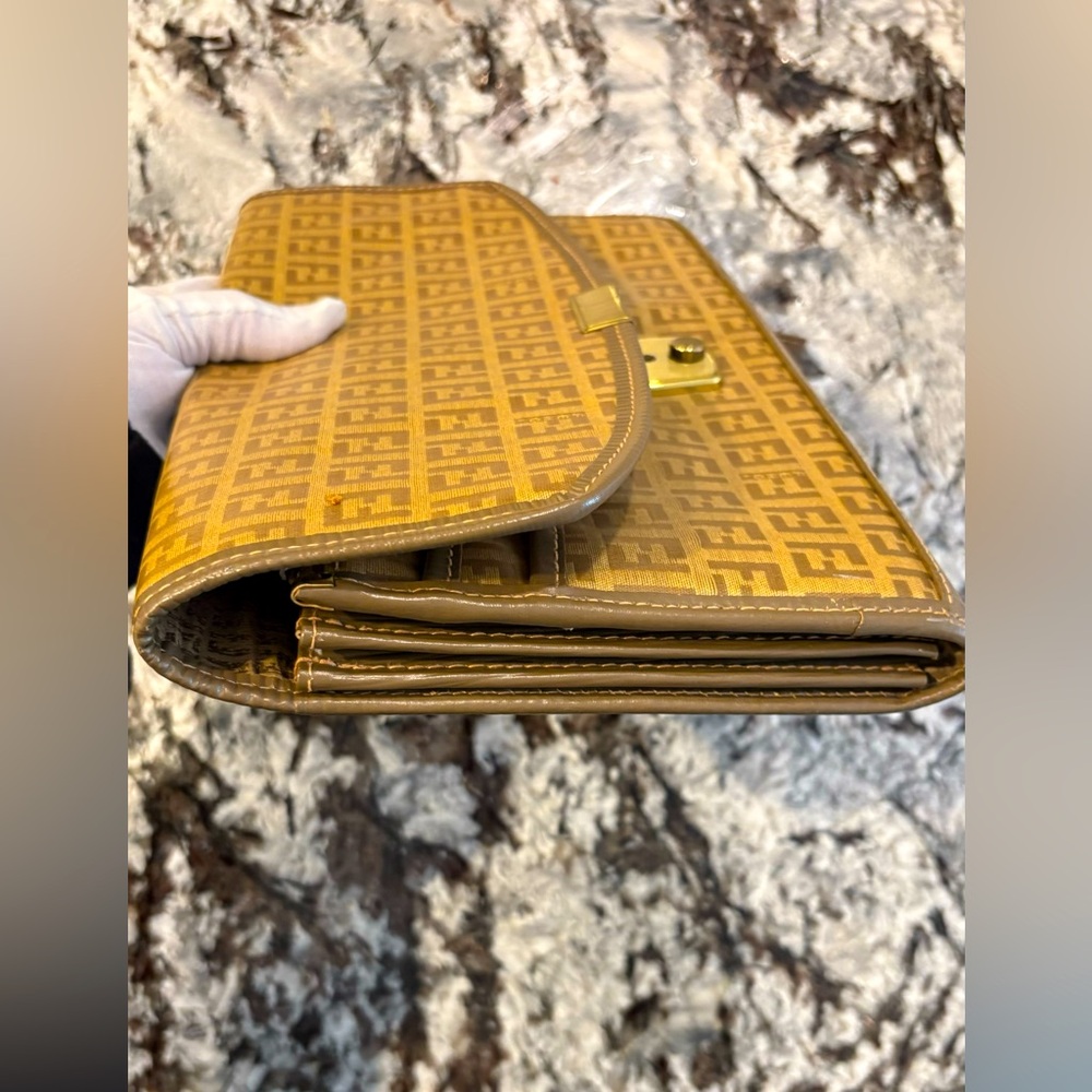 x sold Fendi vintage Clutch